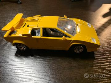 Lamborghini Countach Gialla 1988 - Burago