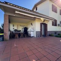 VILLA SINGOLA A VITERBO