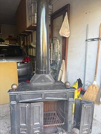 Stufa a legna rustica in ghiasa con doppie ante