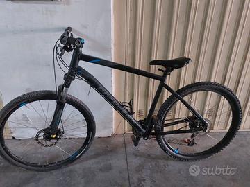 Mountain Bike Rockrider ST 520 27,5"
