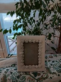 cornice portafoto decorata con rose