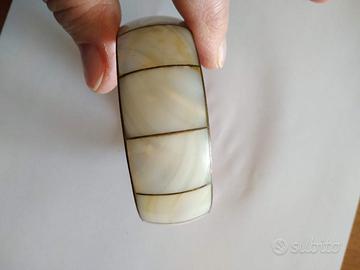 Bracciale vintage in madreperla e ottone