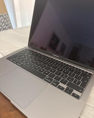 Macbook air 13 danneggito