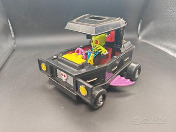 Little Dracula, Drac Mobile/Coffin car e accessori