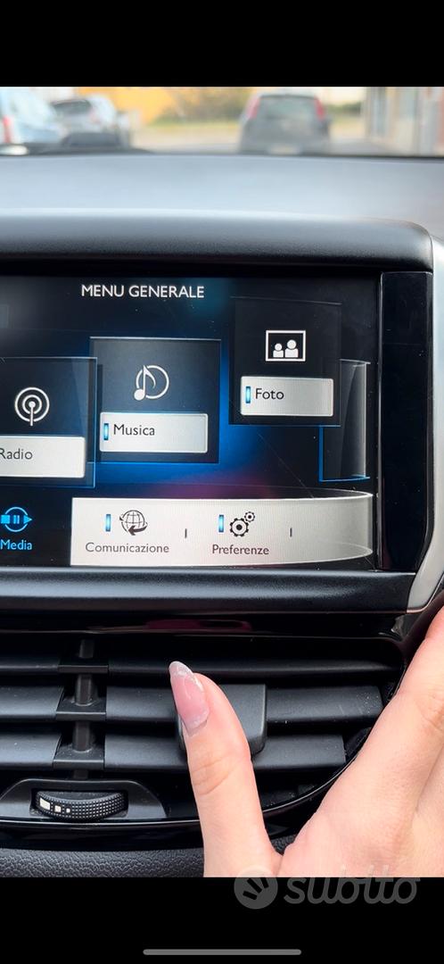 Autoradio PEUGEOT 208 display touch 2011/2019 - Accessori Auto In vendita a  Cagliari