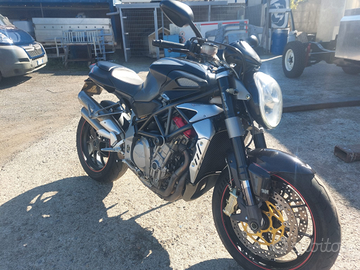 Moto MVAgusta brutale