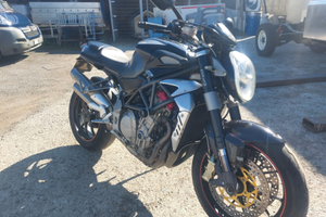 Moto MVAgusta brutale