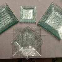 SERVIZIO DI PIATTI QUADRATI 