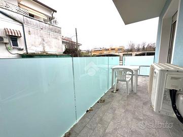 3 LOCALI A CATTOLICA