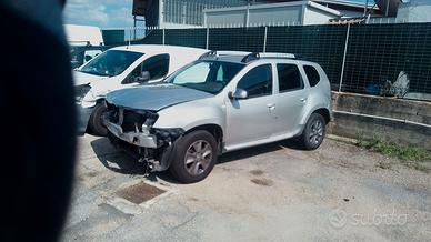 dacia duster 2012 ricambi carrozzeria