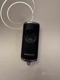 Telecomando Hormann per portone sezionale