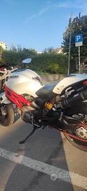 Monster 796