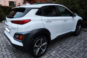 Hyundai Kona, benzina, come nuova!