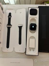 APPLE WATCH 4 Nike 44 mm