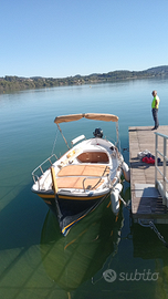 Vedo barca gozzo con posto barca