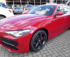ALFA ROMEO Giulia 2.0 Turbo 200 CV AT8 Ti