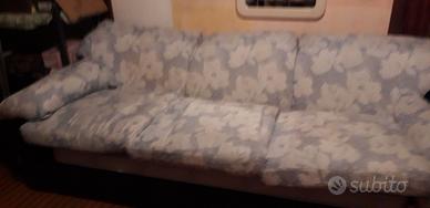Divano 3 posti con letto singolo