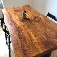 Tavolo design in legno massello