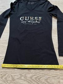 T shirt guess