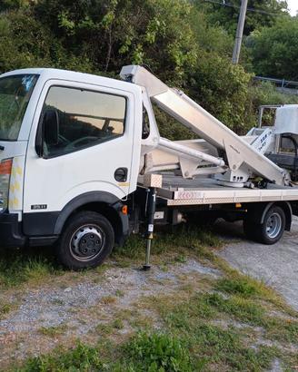 Nissan Cabstar 2010