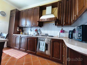 cucina in legno massello