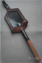 Pala tedesca Wehrmacht ww2 con custodia.