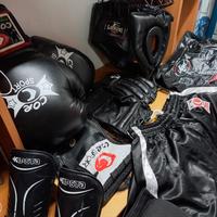 attrezzatura  di protezione jkd boxe arti marziali