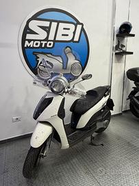 Piaggio Carnaby 300