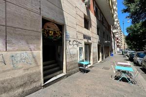 NEGOZIO A ROMA