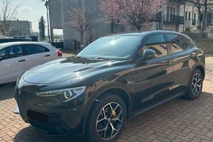 Alfa Romeo Stelvio Q4 210cv