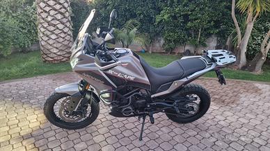 Morini X-CAPE 650 - MOTOMORINI XCAPE
