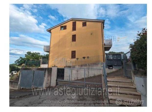 Box/Posto auto Osimo [A4320988]