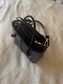 Borsa nera con tracolla, Zara