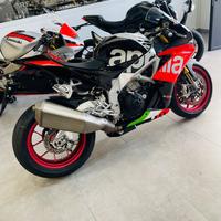 Aprilia RSV4 RF Superpole my18
