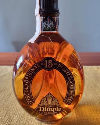 Bottiglia vintage di Dimple 15 Years Whisky