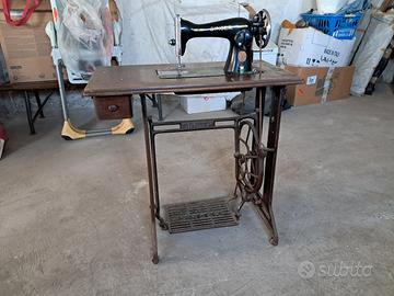 Macchina da cucire Singer 