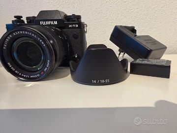 Kit Fujifilm X-T3 con obiettivi e accessori
