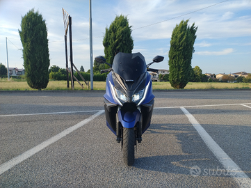 Kymco Ak 550