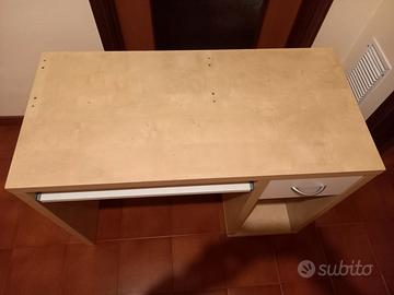 Scrivania Ikea