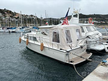 Chris craft commander 31