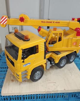 Bruder camion autogru