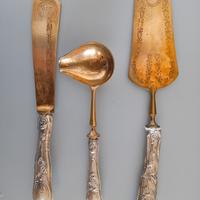 Posate d'epoca in argento e ottone