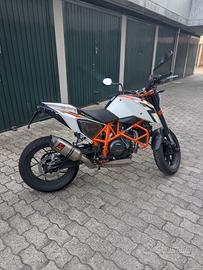 KTM DUKE 690 R ABS