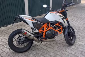 KTM DUKE 690 R ABS