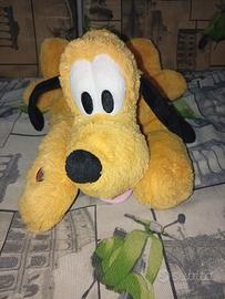 Pluto peluche Disney store
