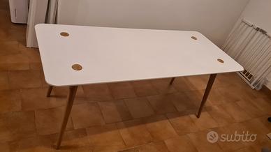 Tavolo in legno