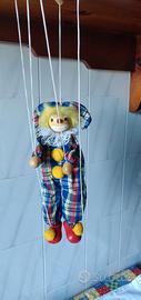 Marionetta clown con fili, vintage
