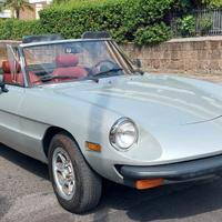 auto alfa romeo duetto
