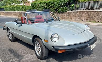 auto alfa romeo duetto