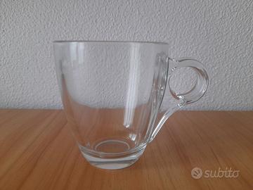 Set tazzine da caffe' in vetro.